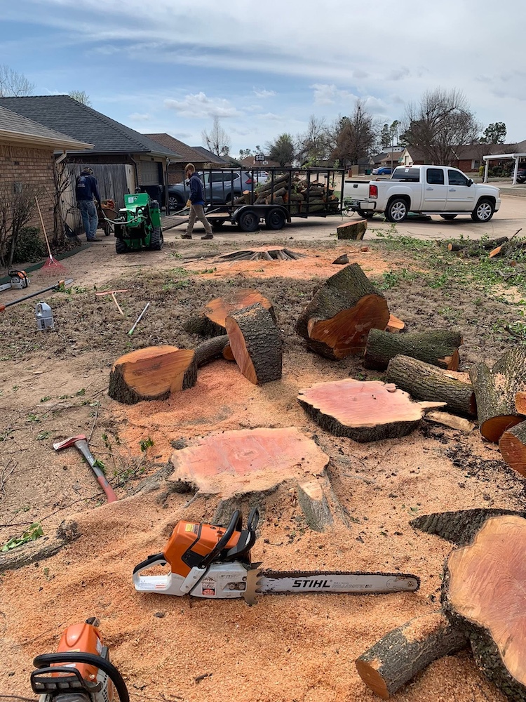 Junk removal and yard debris cleanup near Newcastle, OK